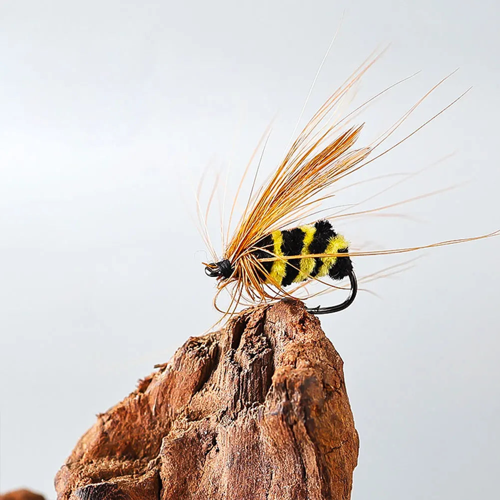 60/41pcs Box  /  Bionic Fly Hook Set /  Artificial Insect Fishing Baits /  Bionic Insects Flies with Box Fly Fishing Lures for Trout & Carp